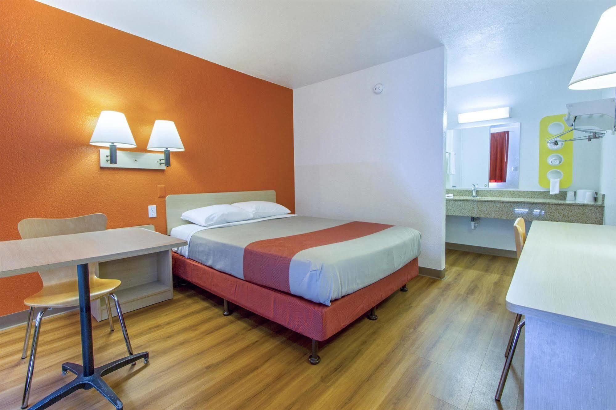 Phoenix Inn Zewnętrze zdjęcie