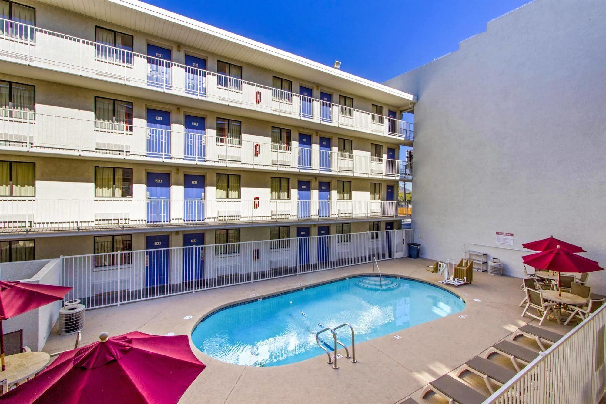 Phoenix Inn Zewnętrze zdjęcie