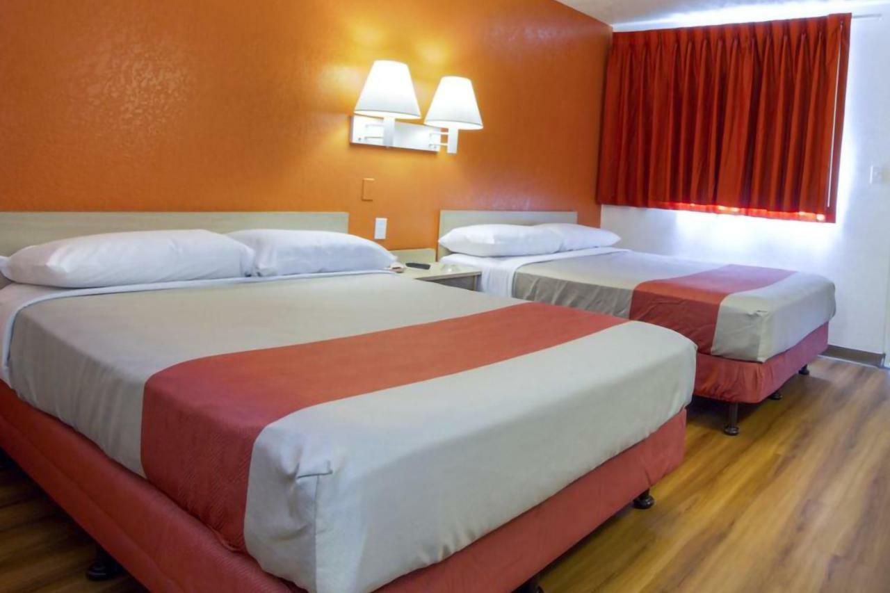 Phoenix Inn Zewnętrze zdjęcie